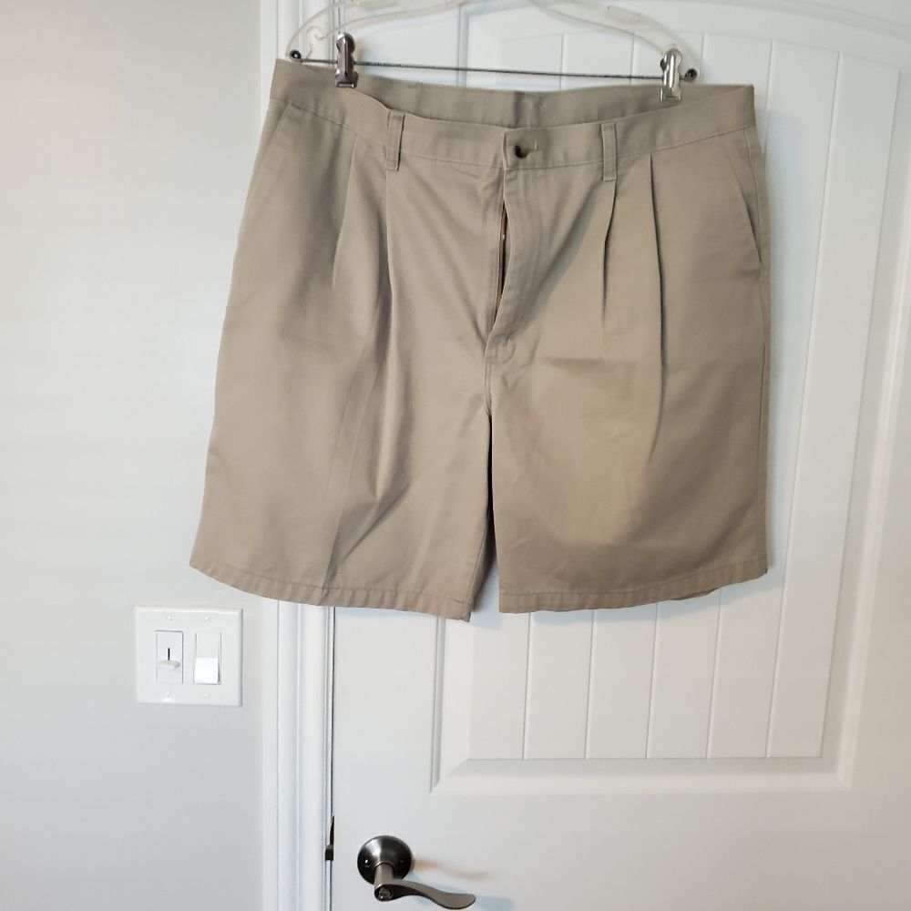 Men's Wrangler Timber Creek Shorts size 40